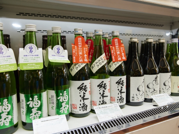 流通量が少ないながらも、おいしい日本酒を造る酒蔵の役に立ちたいという想いから創業されました。