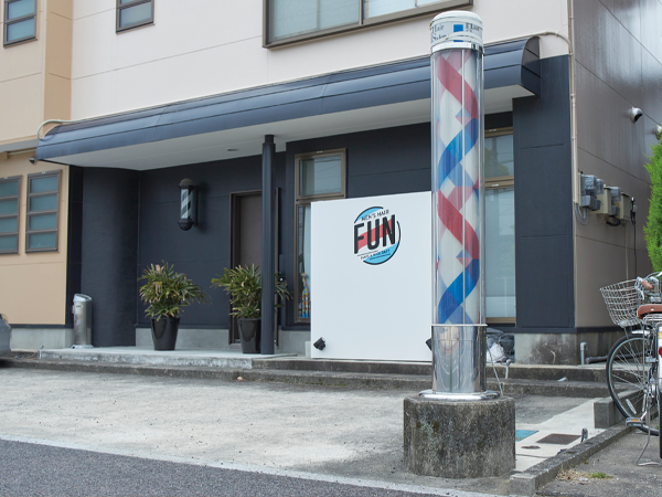 １階が理容室で２階が先代の自宅になっています。かけになればとSNSでの情報発信もはじめました。
