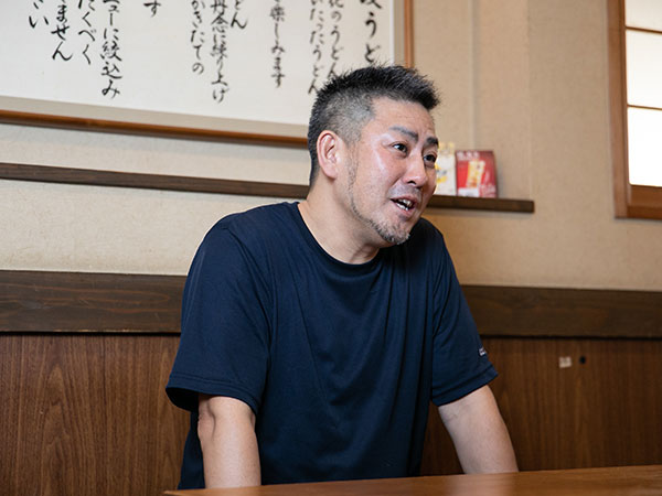 譲受側：香川氏