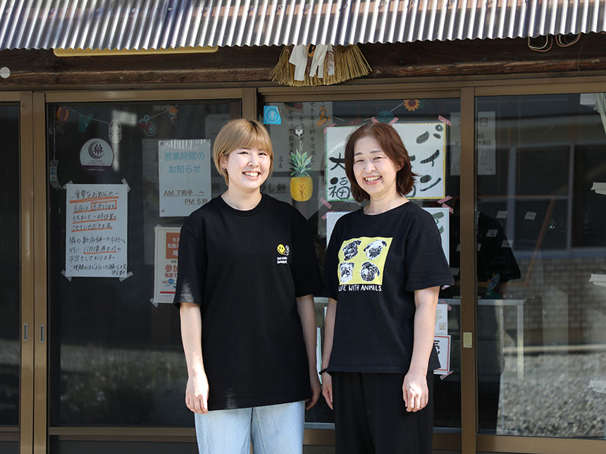 左側：美沙希氏 右側：美保氏（美沙希氏の母）