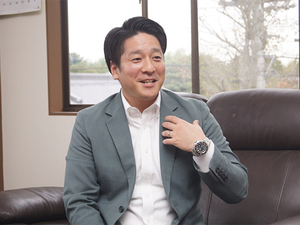 譲受側：若林氏