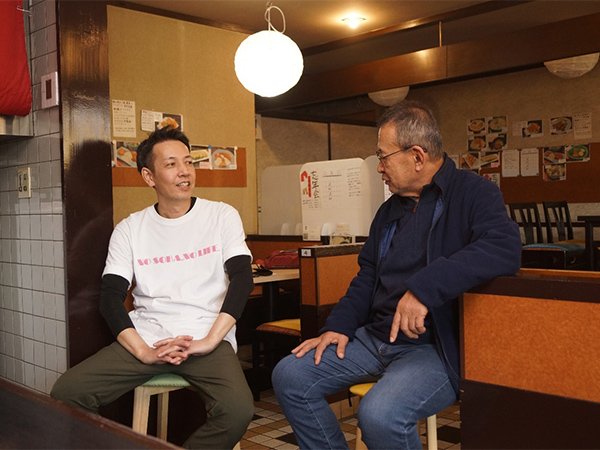 譲渡側：服部氏 譲受側：木村氏