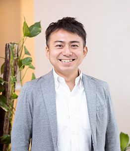 佐々木 健介 氏